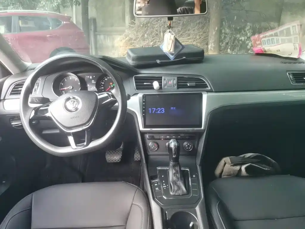 Volkswagen Lamando — миниатюра 10