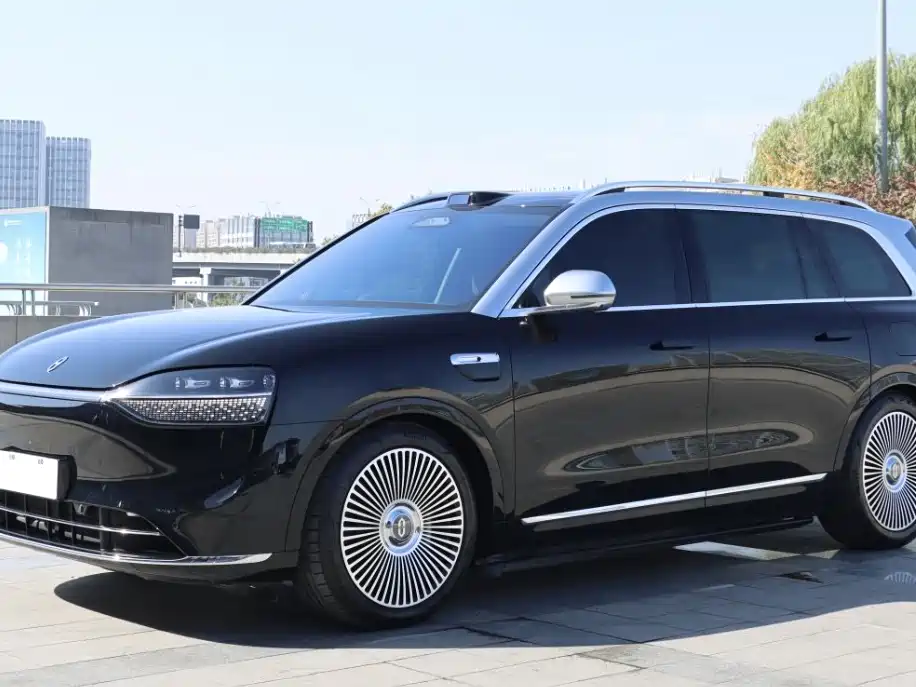 AITO ASK THE WORLD M9