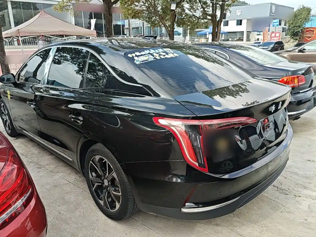 Hongqi Hongqi E-QM5 — миниатюра 5