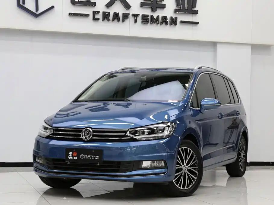Volkswagen Touran — миниатюра 2