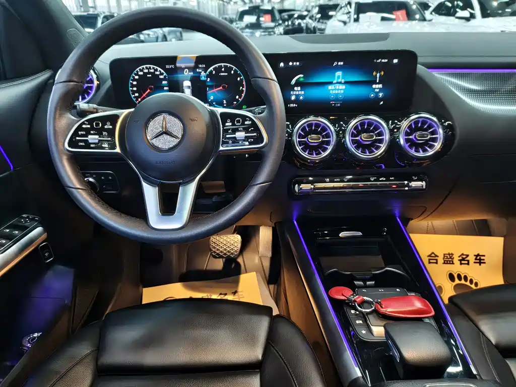 Mercedes-Benz GLA — миниатюра 11