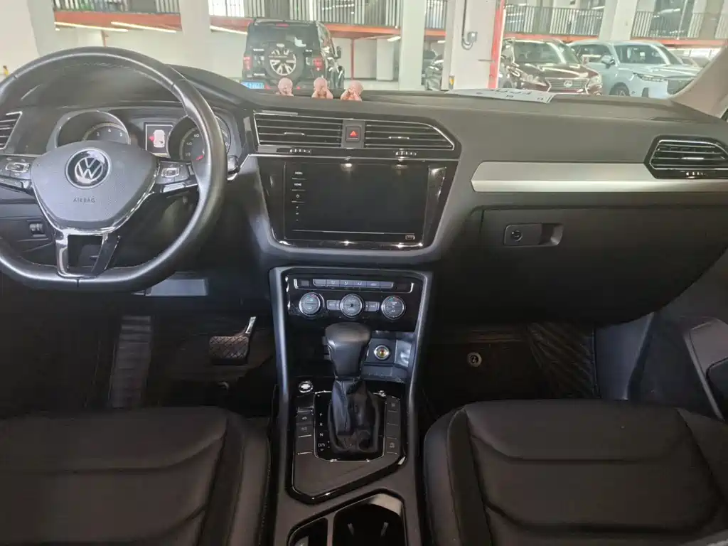 Volkswagen Tiguan L — миниатюра 6