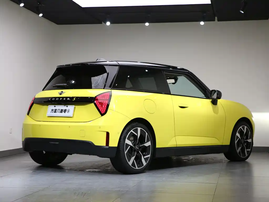 MINI ELECTRIC  COOPER