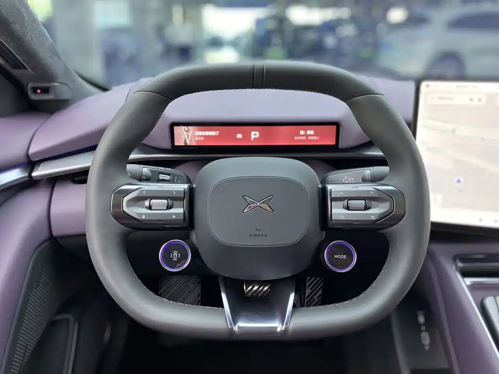 XPeng P7 — миниатюра 16