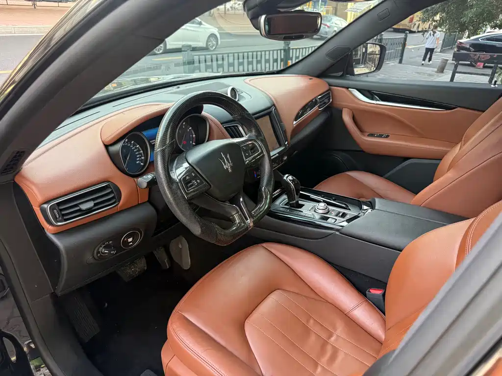 Maserati Levante — миниатюра 7