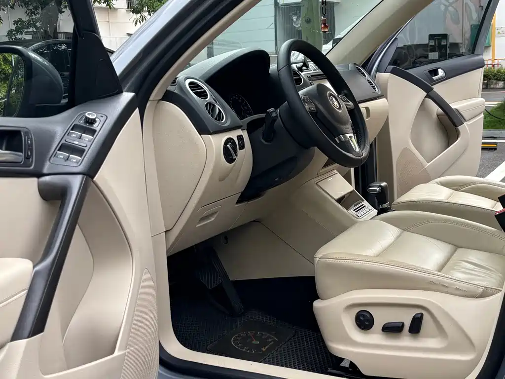 Volkswagen Tiguan — миниатюра 4