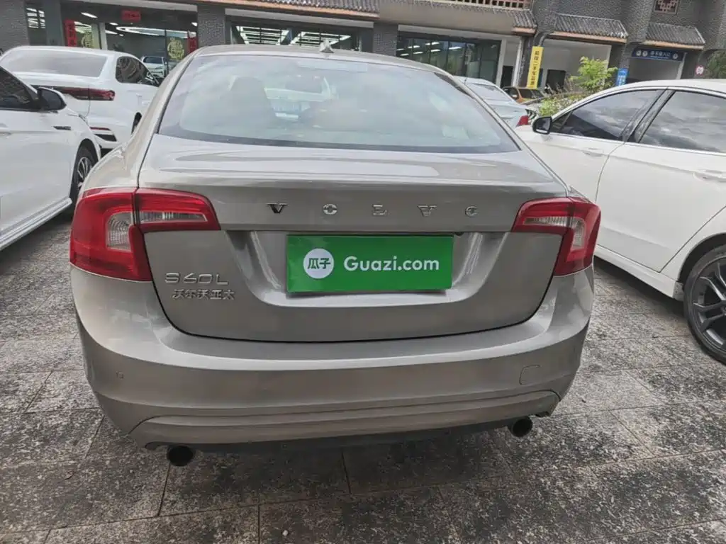 Volvo S60 — миниатюра 6
