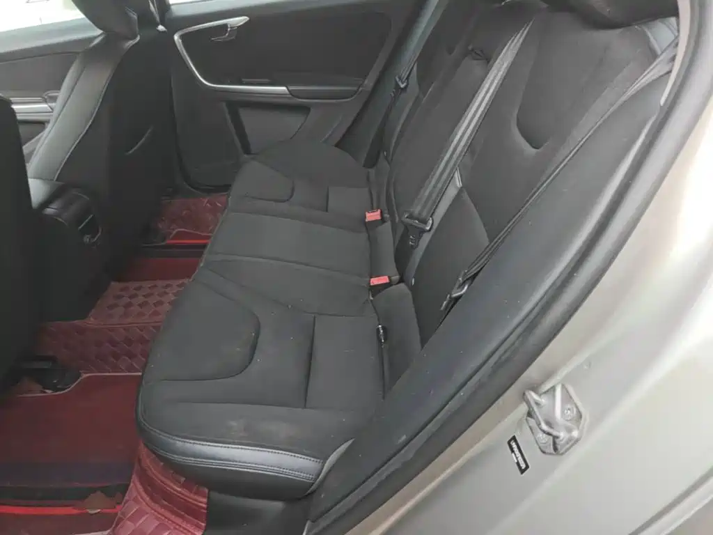 Volvo S60 — миниатюра 17