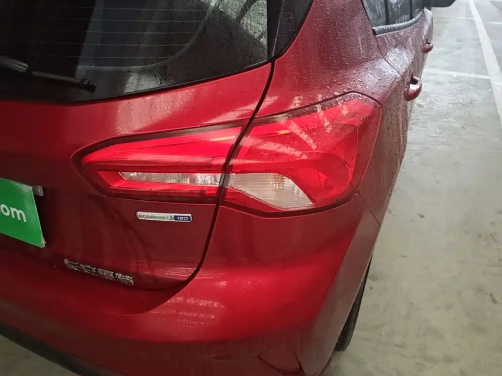 Ford Focus — миниатюра 8