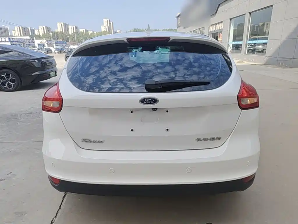 Ford Focus — миниатюра 6