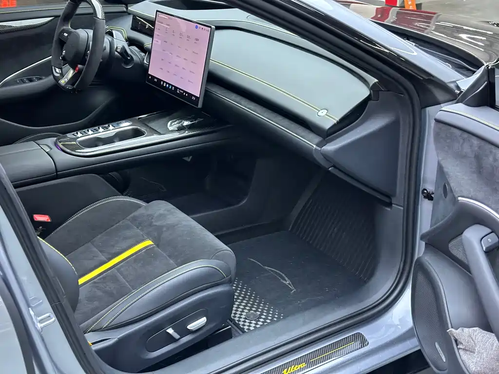 XIAOMI CAR XIAOMI SU7 ULTRA