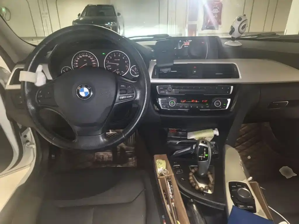 BMW 3 Series — миниатюра 13