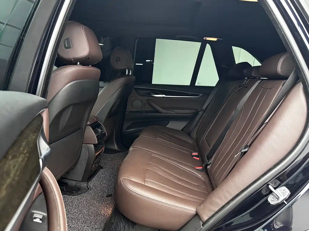 BMW X5 (Import) — миниатюра 14