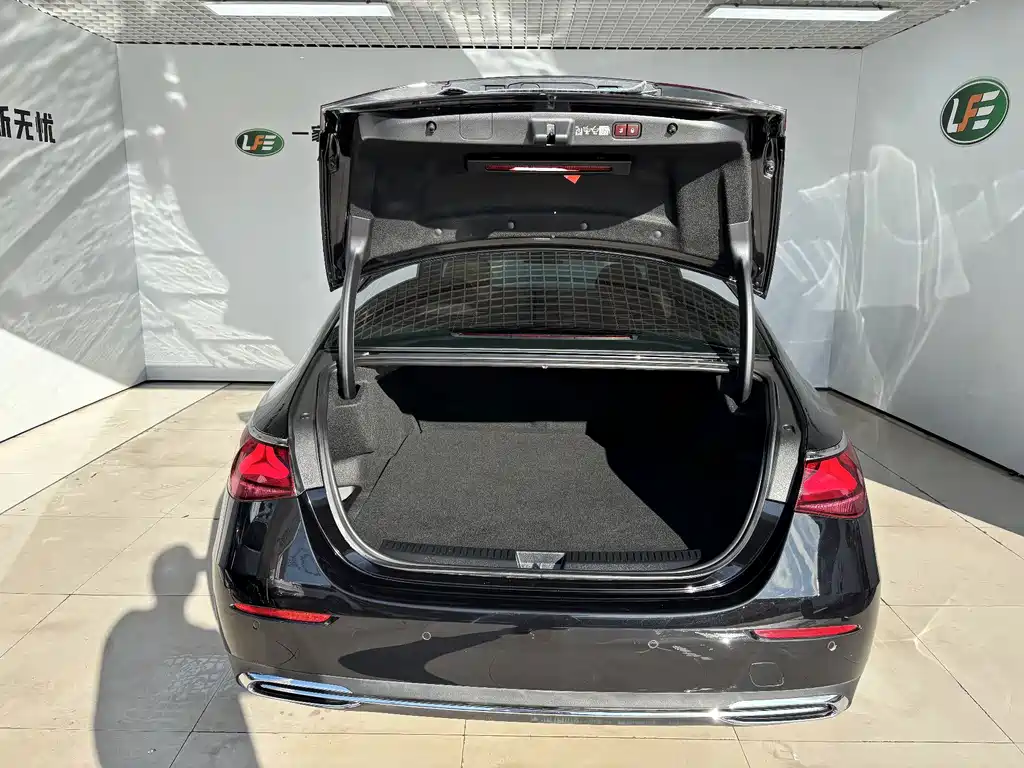 Mercedes-Benz E-Class New Energy — миниатюра 28