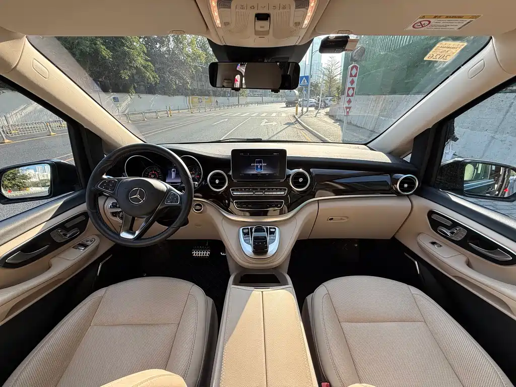 MERCEDES-BENZ V CLASS