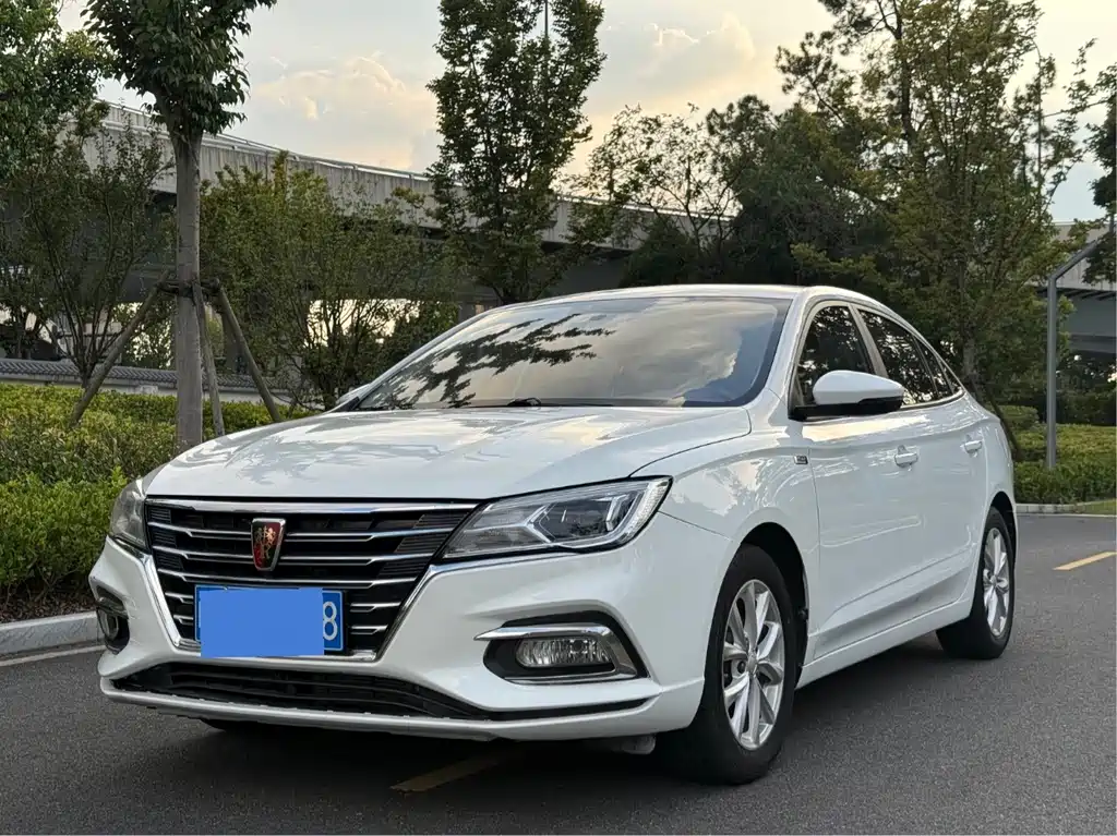 Roewe i5