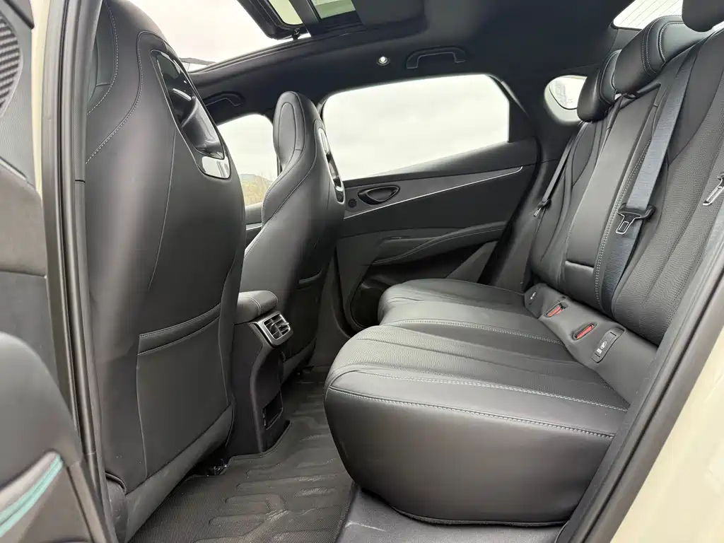 BYD SEAL 06 NEW ENERGY