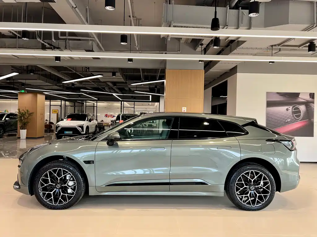 ZEEKR EXTREME KRYPTON 001