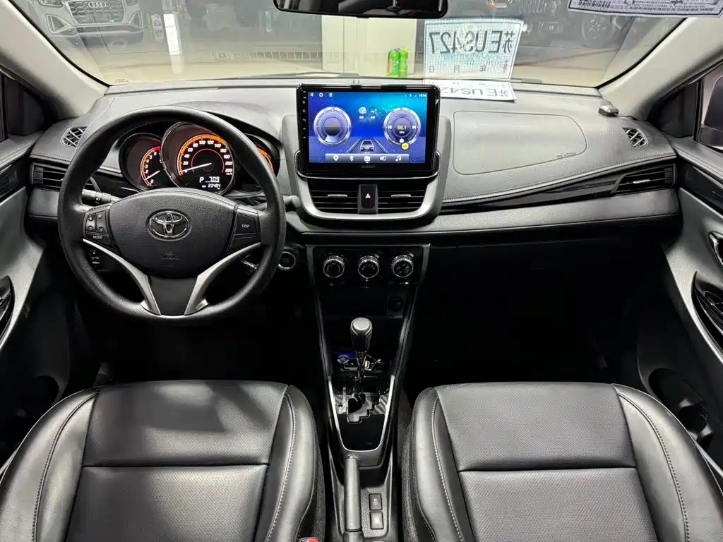 Toyota Yaris L — миниатюра 9