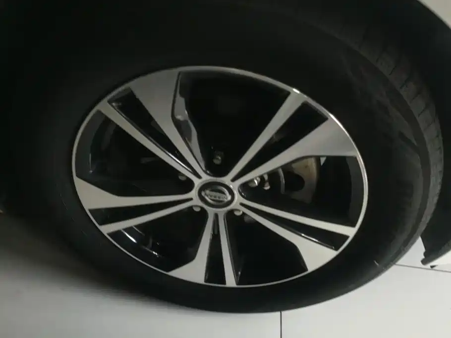 Nissan Sylphy — миниатюра 6