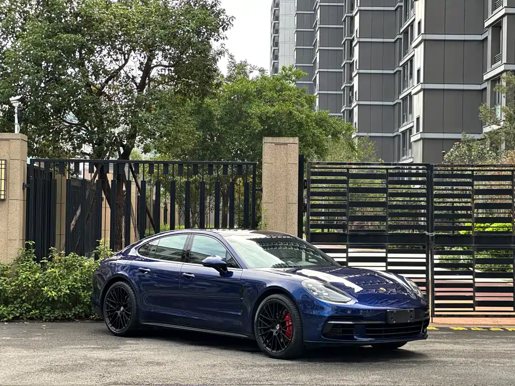 Porsche Panamera — миниатюра 3