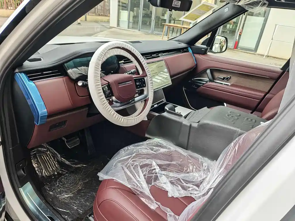 Land Rover Range Rover — миниатюра 2