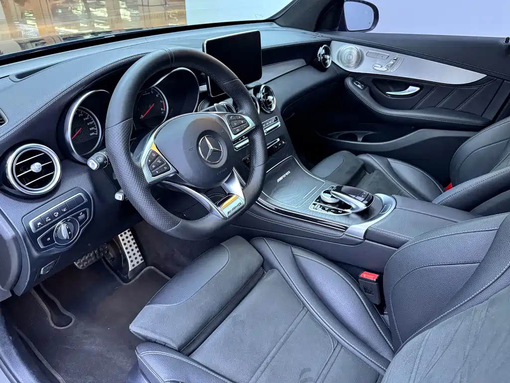 MERCEDES-BENZ GLC COUPE AMG