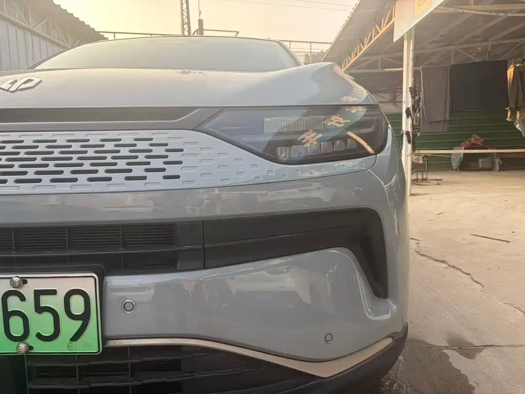 Leapmotor Leapmotor C11 — миниатюра 2