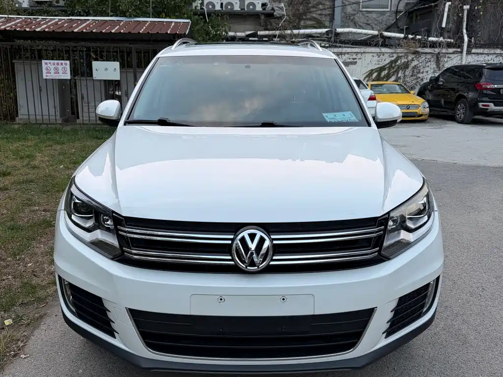 Volkswagen Tiguan — миниатюра 2