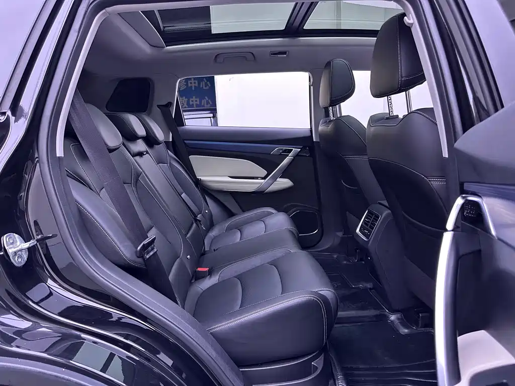 Geely Boyue — миниатюра 13