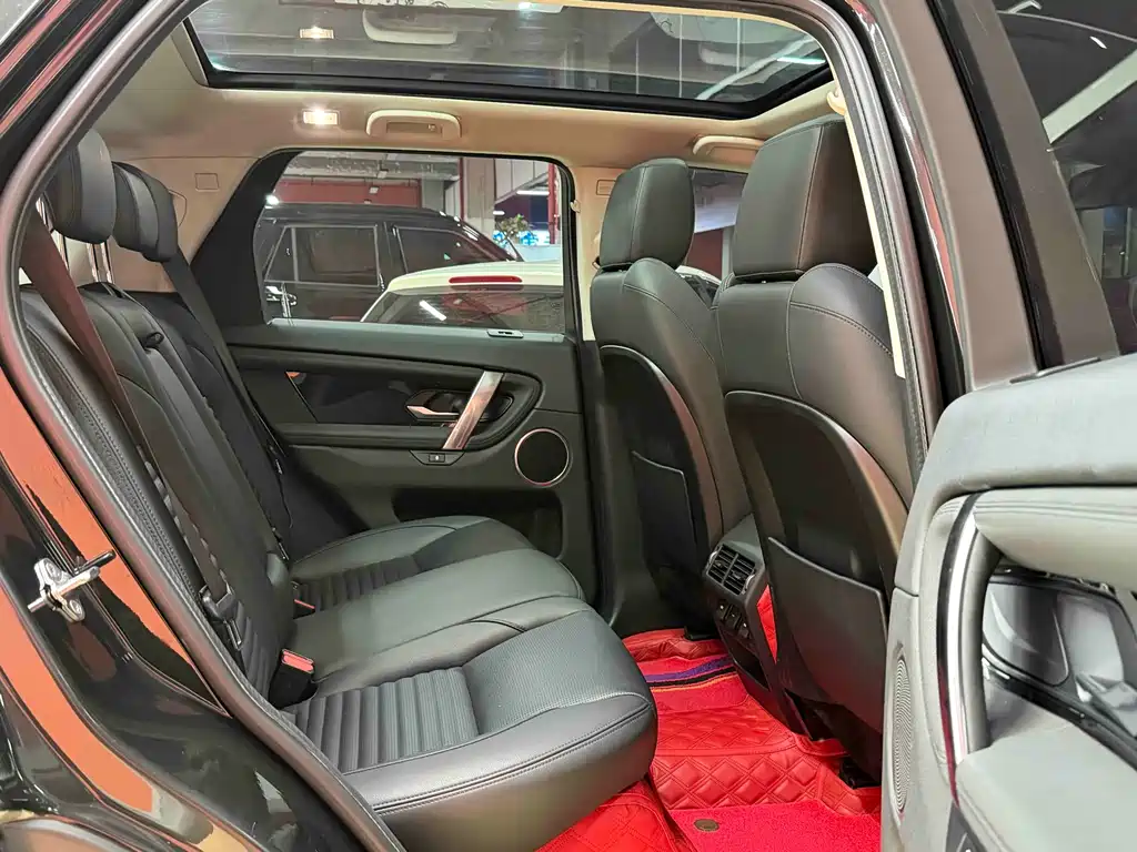 LAND ROVER DISCOVER SPORTS