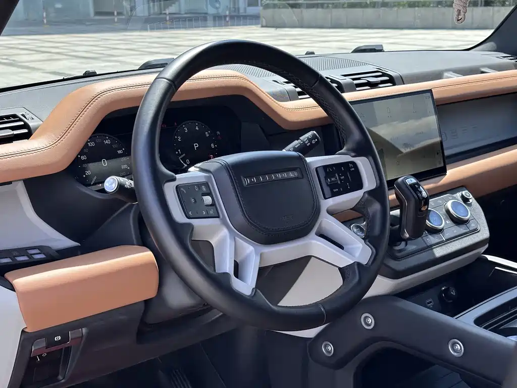 Land Rover Defender — миниатюра 5