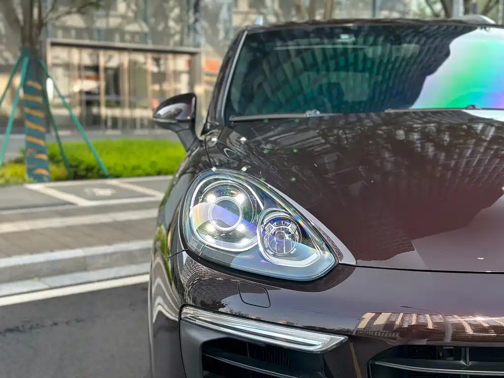 Porsche Cayenne — миниатюра 45