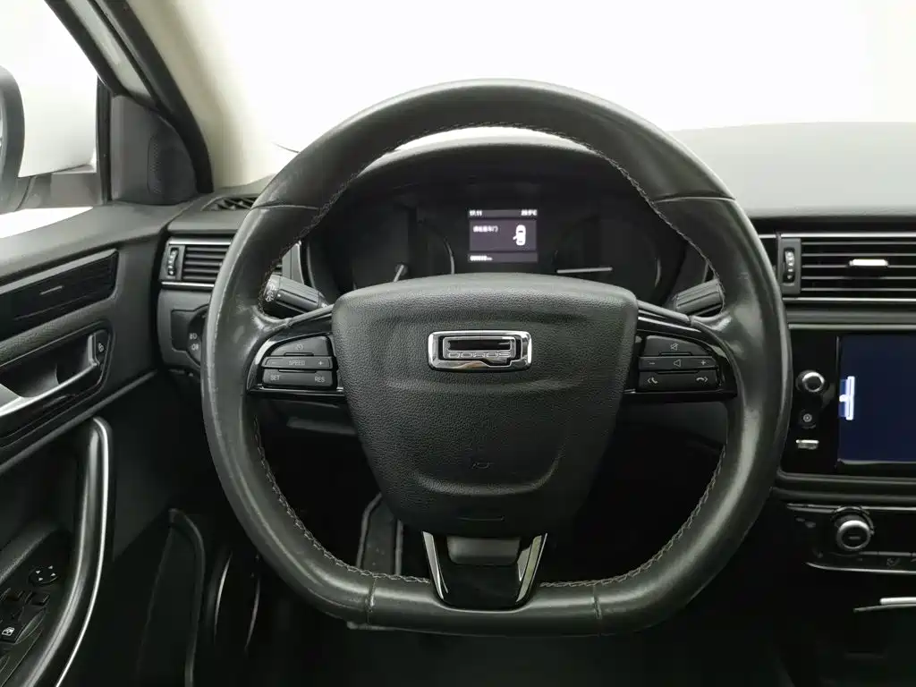 Qoros Qoros 3 — миниатюра 11