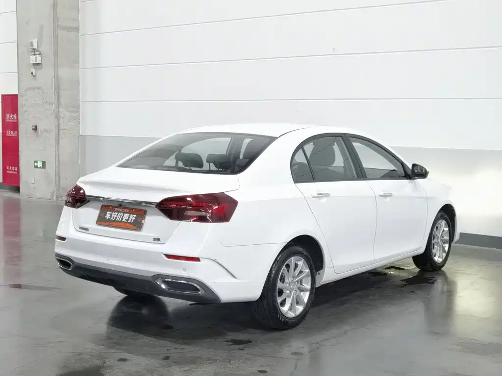 Geely Emgrand — миниатюра 2