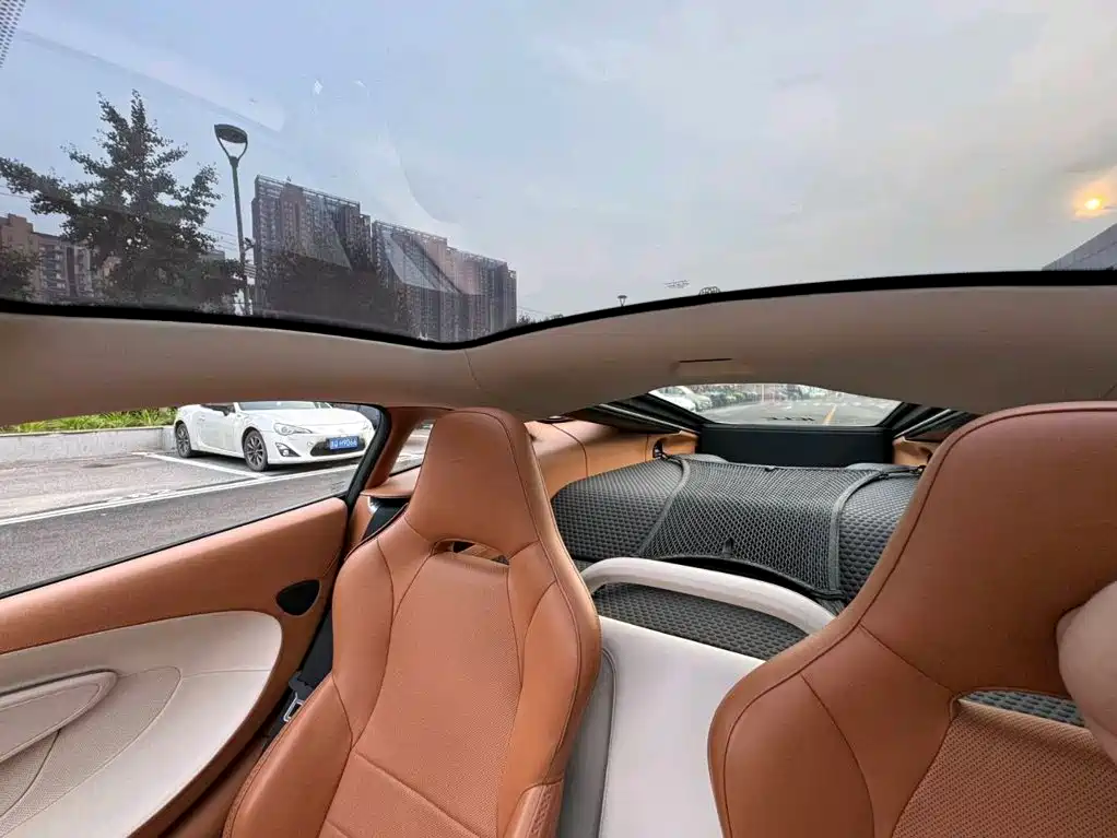 McLaren GT — миниатюра 13