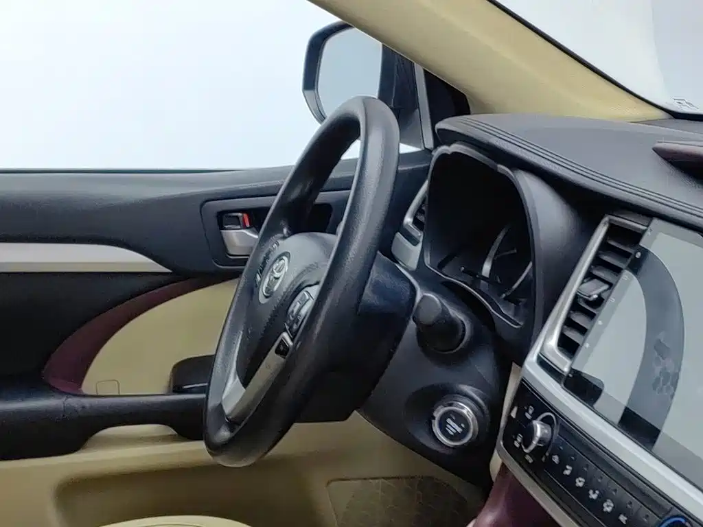 Toyota Highlander — миниатюра 22
