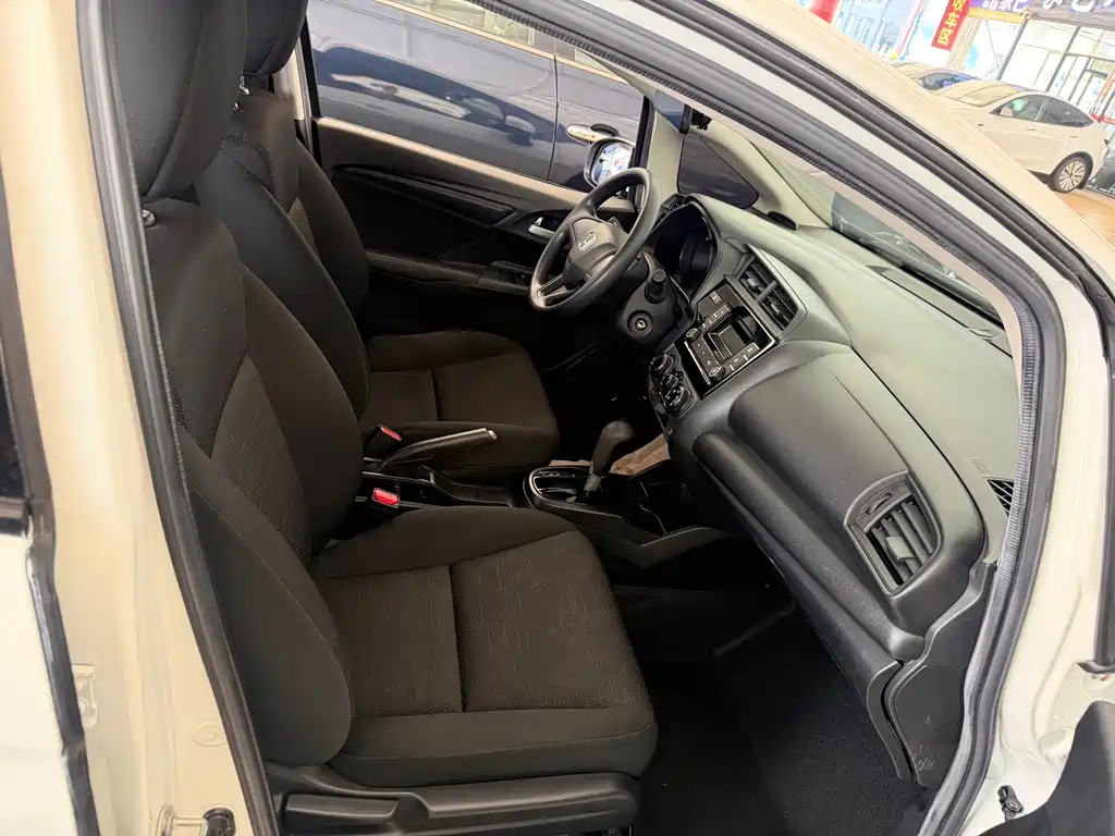 Honda Fit — миниатюра 22