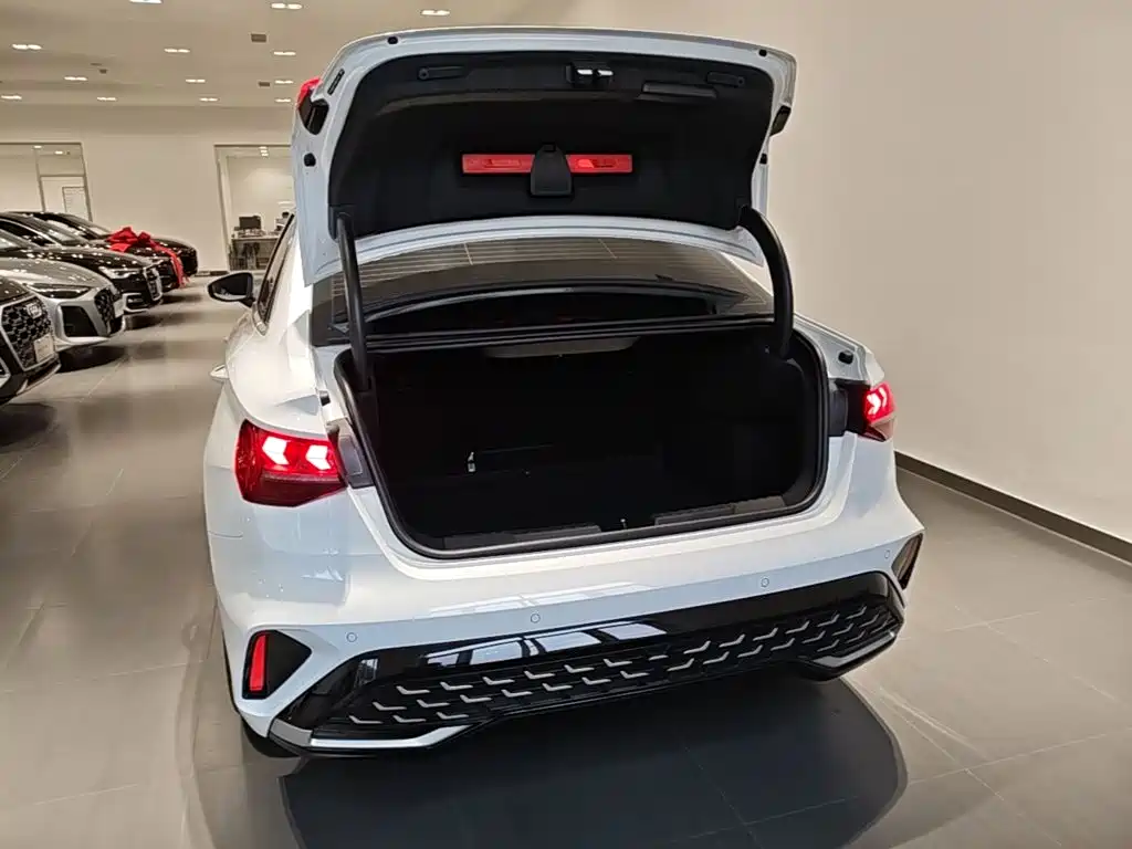 Audi A3 — миниатюра 19