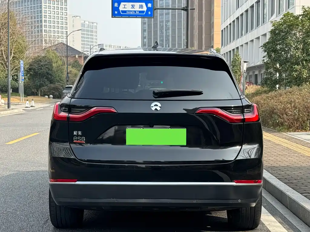 NIO NIO ES8