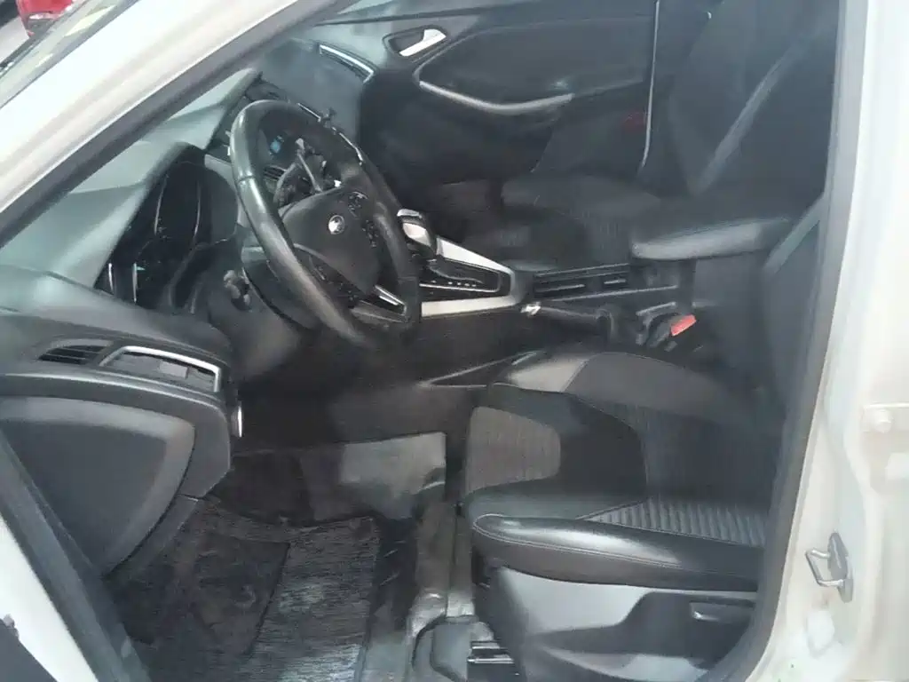 Ford Focus — миниатюра 15