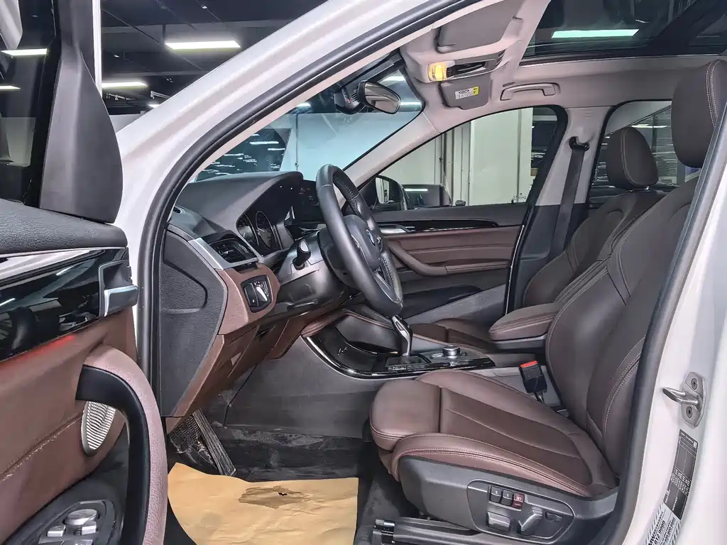 BMW X1 2022 sDrive20Li Premium