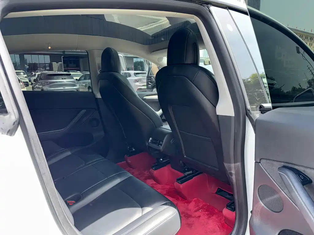 Tesla Model Y 2021 3D7