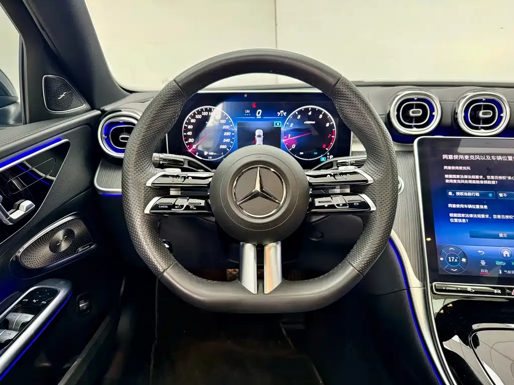 Mercedes-Benz C-Class — миниатюра 16
