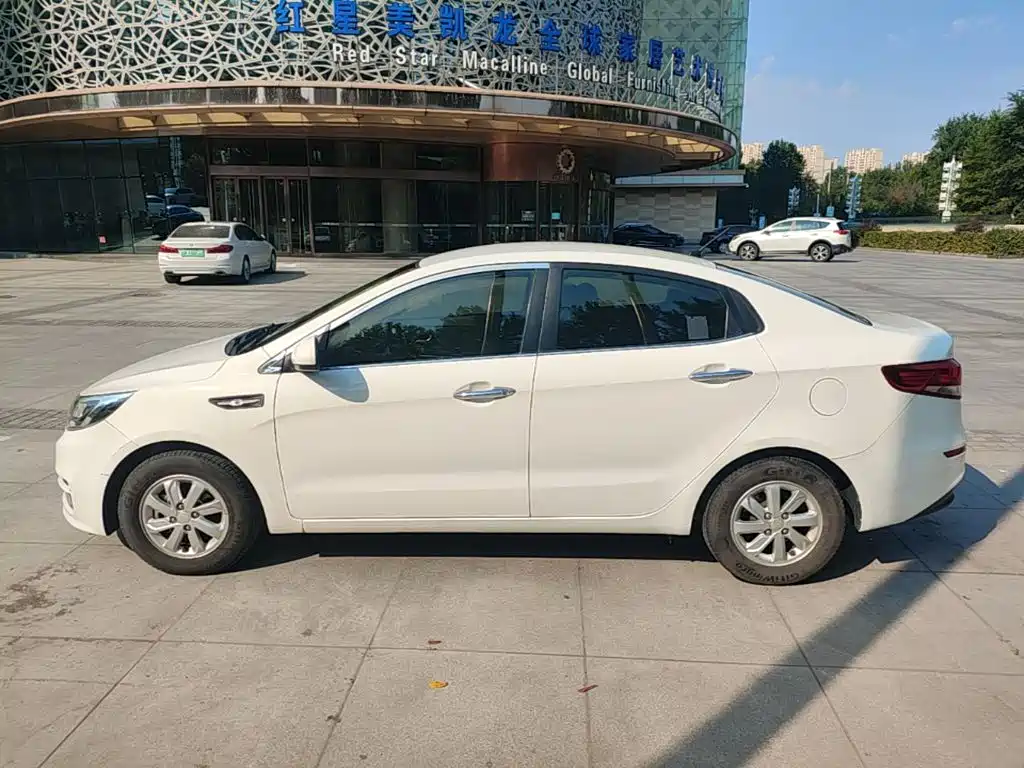Kia K2 — миниатюра 4