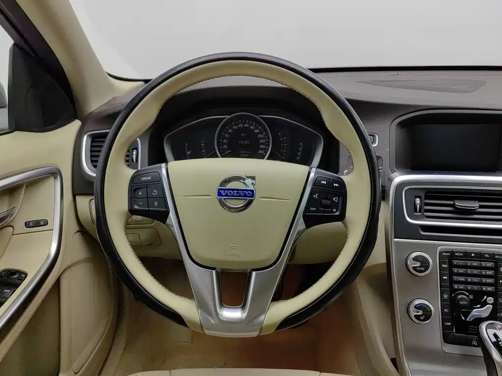 Volvo S60 — миниатюра 11