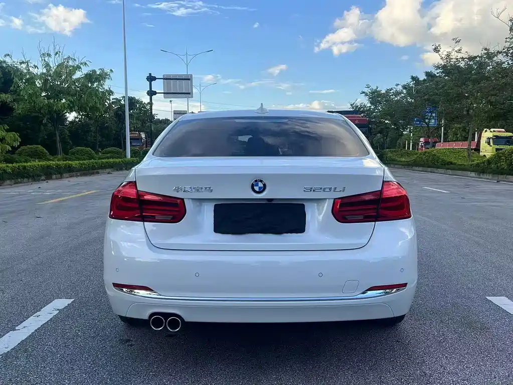 BMW 3 Series — миниатюра 7