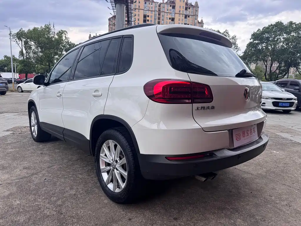 Volkswagen Tiguan — миниатюра 13