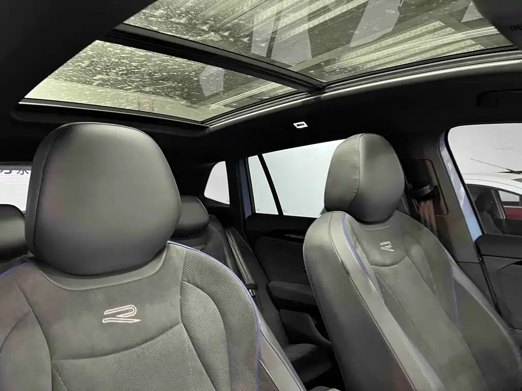 Volkswagen Tiguan L — миниатюра 22