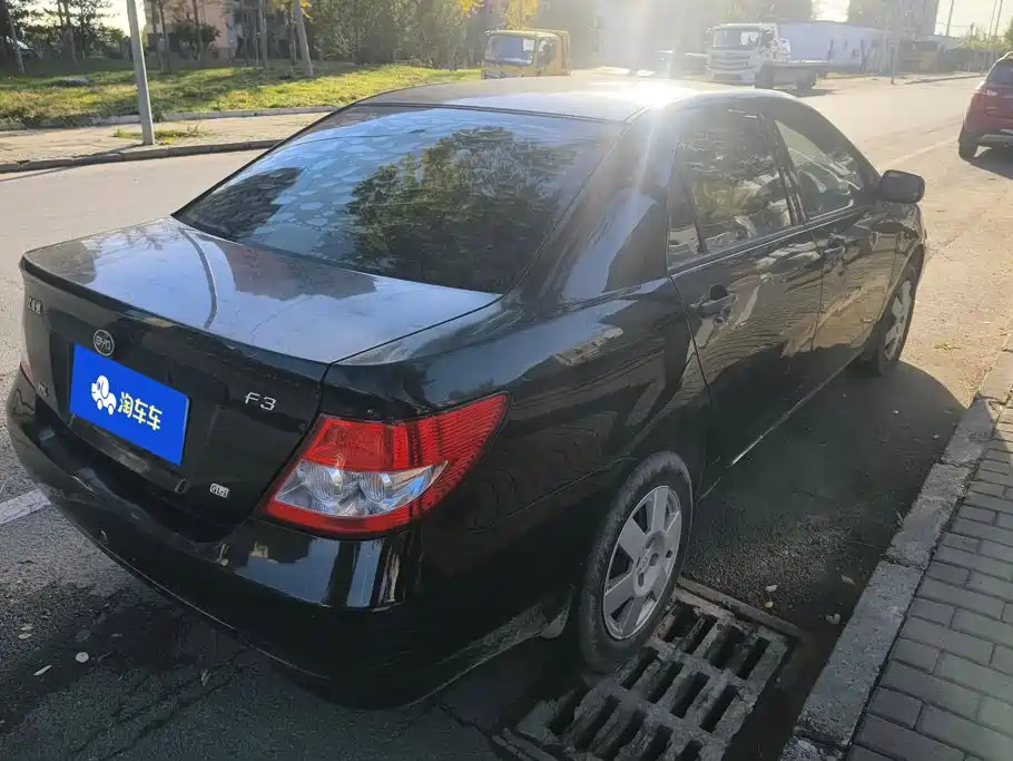 BYD F3 — миниатюра 3
